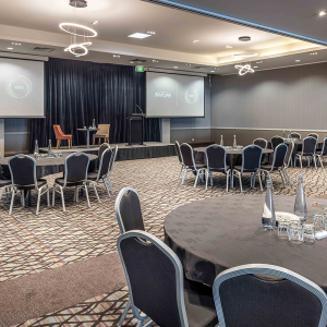 Banquet-Room-2-CabaretSetUp-WithStage 